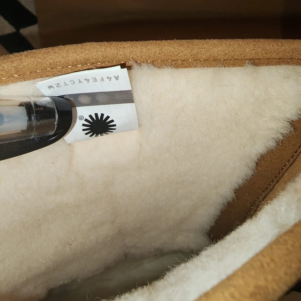 Ugg boots - Picture 7 of 10